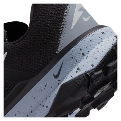 Chaussures Trail Nike Kiger 9 Noir/Gris Femme