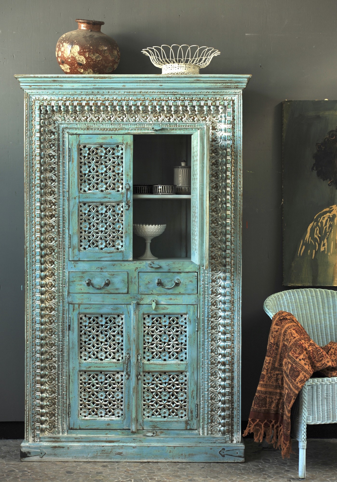 Schrank 'Almirah', blau, H 190 cm, B 115 cm, L 41 cm von fischer's lagerhaus