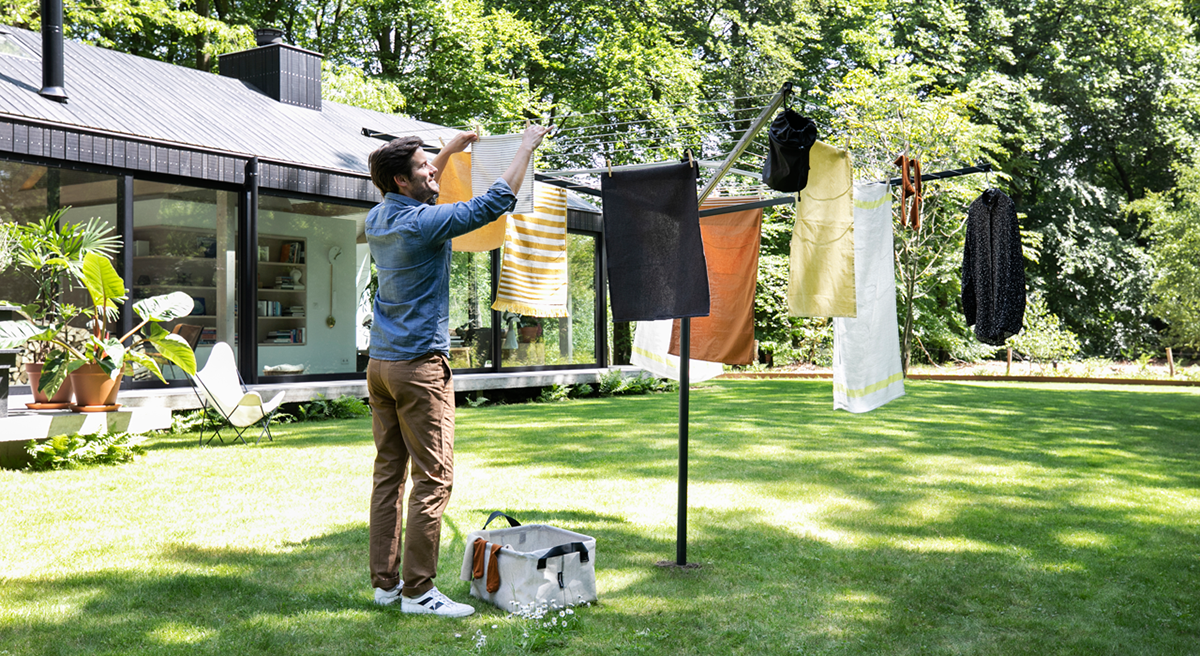 Lift-o-Matic with free Foldable Laundry Basket