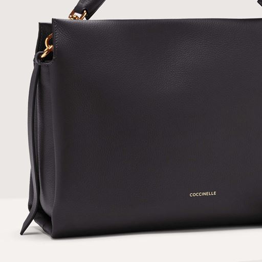 Coccinelle Boheme Medium Skuldertaske, Black/Cuir