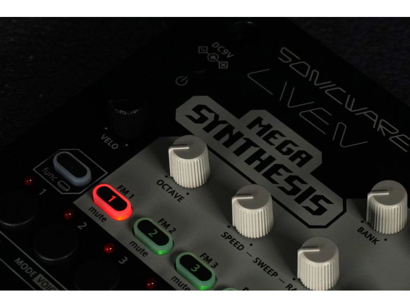 Sonicware Groove-Box LIVEN Mega Synthesis Retro-Spiel Musik Groovebox