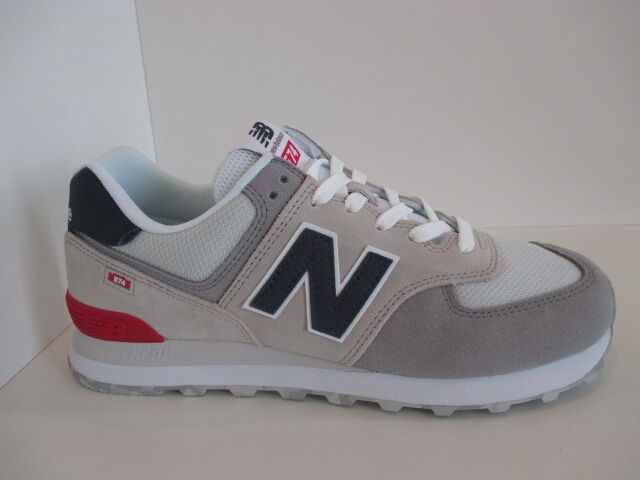 New Balance Sneaker