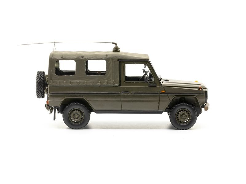 ACE Militärfahrzeug Steyr-Puch GE 230 Plane 1:43 Massstabsmodell des geländegängigen GE 230 Plane