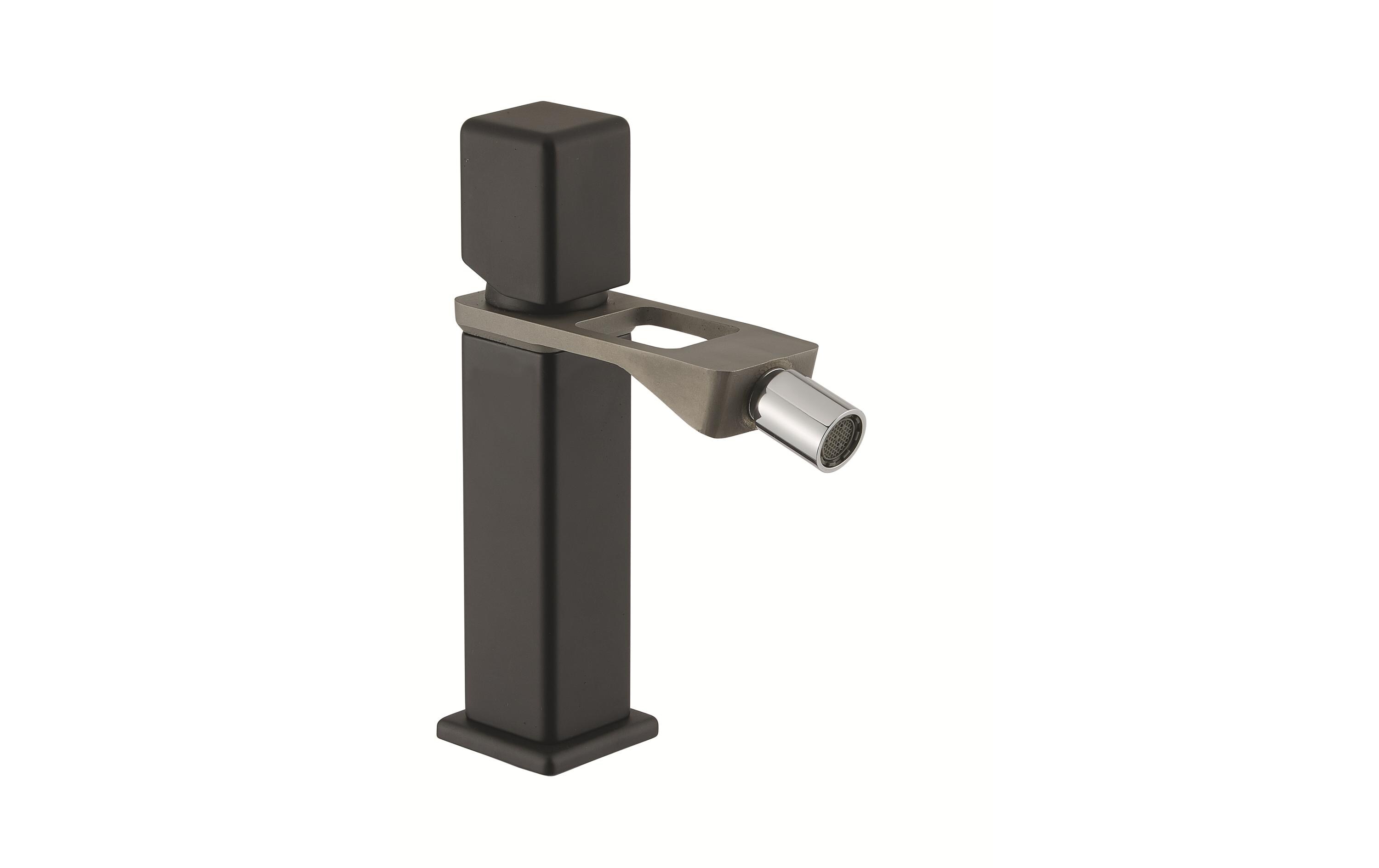 Bidetbatterie ONE-X EHM, Schwarz matt<br>Hochwertige Designer Einhebelmischer-Bidetbatterie mit Edelstahl Auslauf