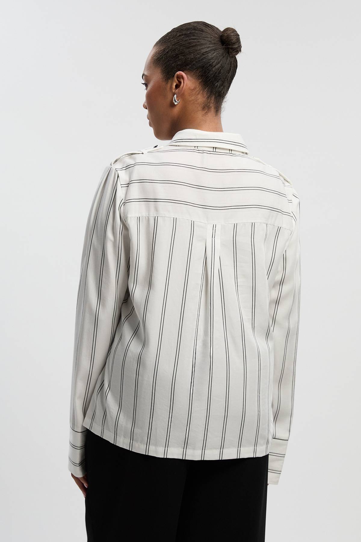 KarenMillen Chemise Utilitaire en Coton Tissé à Rayures Audacieuses Grande Taille