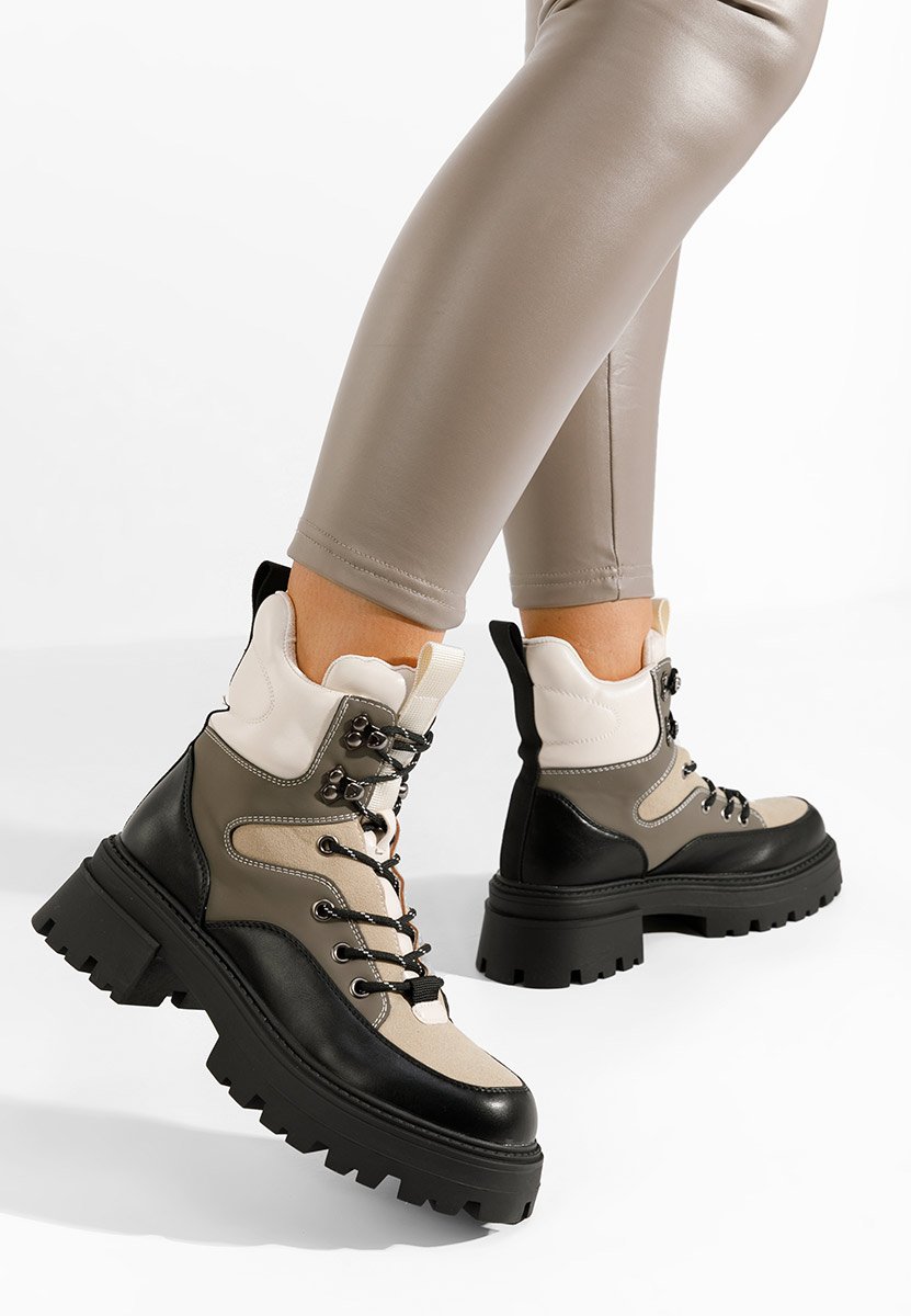 Bottines à semelle épaisse noirs Trapera