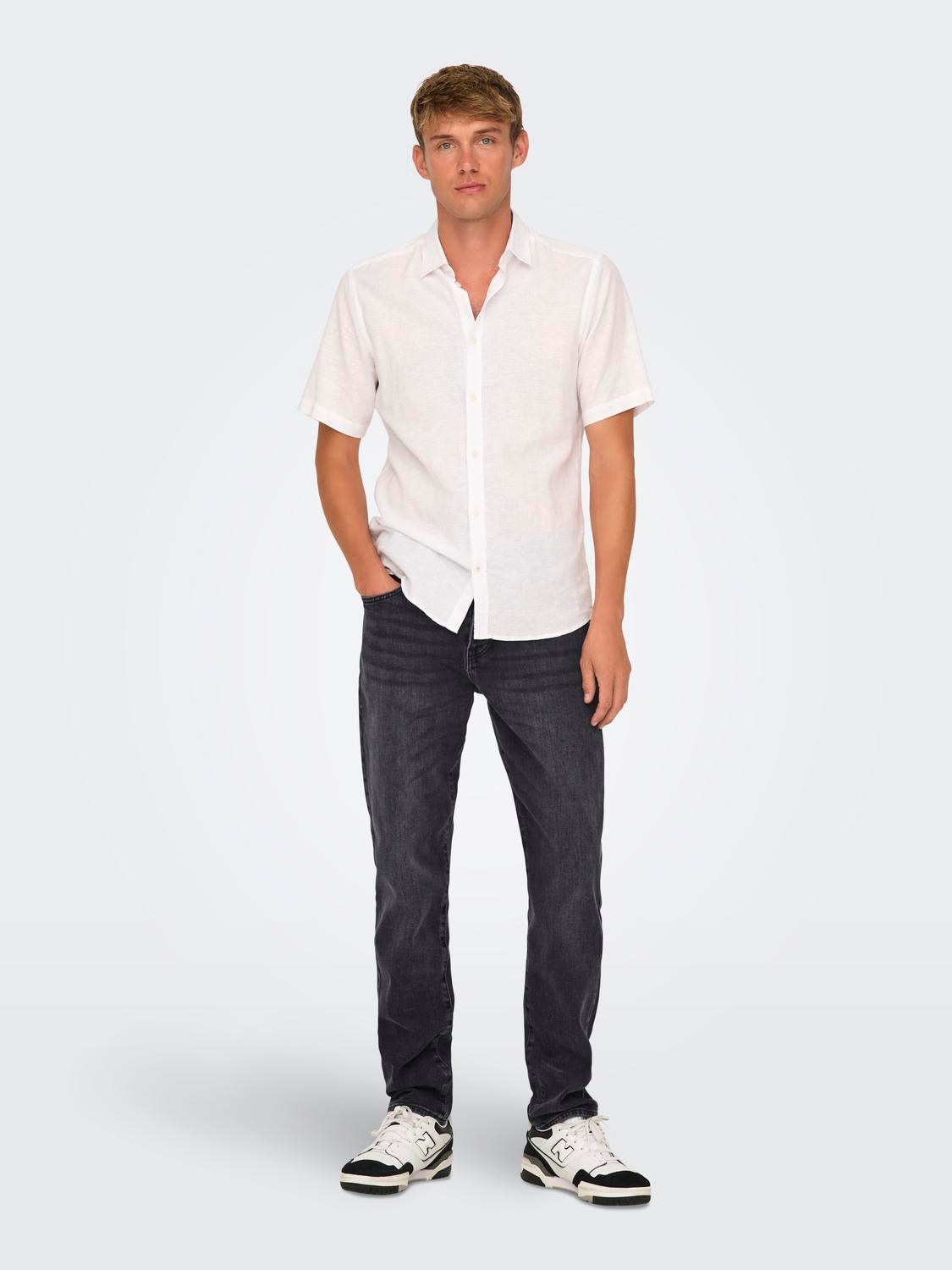 ONSYOKE Mittlere Taille Verjüngt Jeans Black Denim