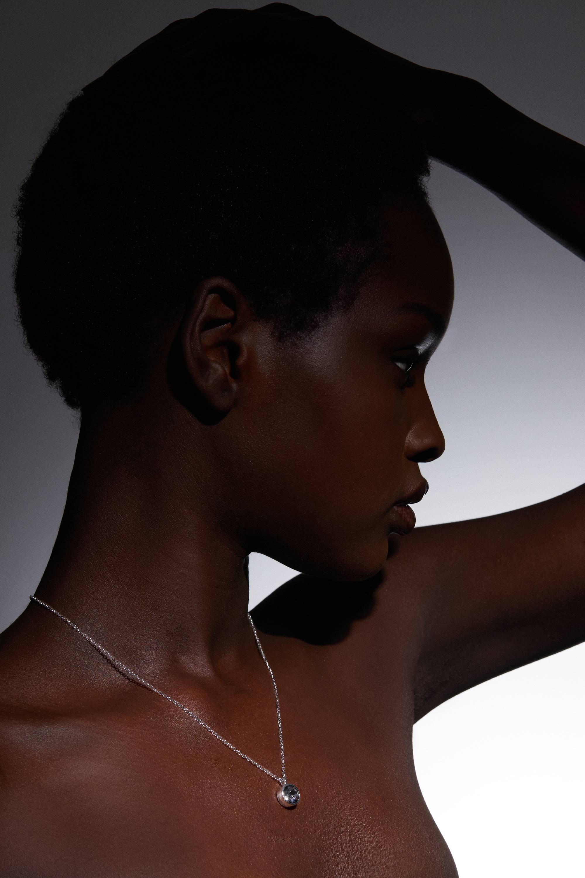 KarenMillen Pendentif Solitaire en Cristal Européen Serti à la Main