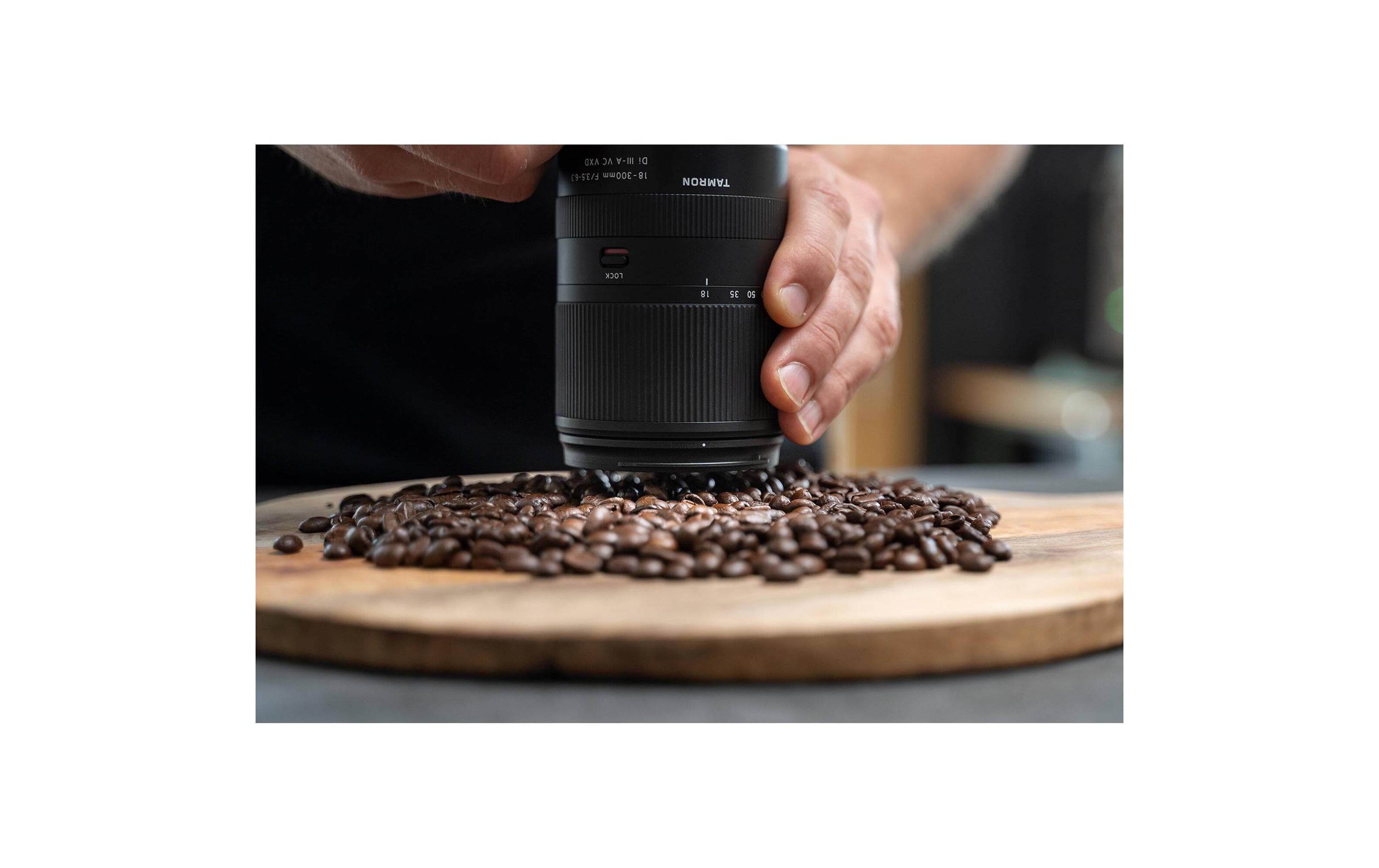 Zoomobjektiv AF 18-300mm F/3.5-6.3 Di III-A VC Sony E-Mount<br>Ein Objektiv mit allen Brennweiten