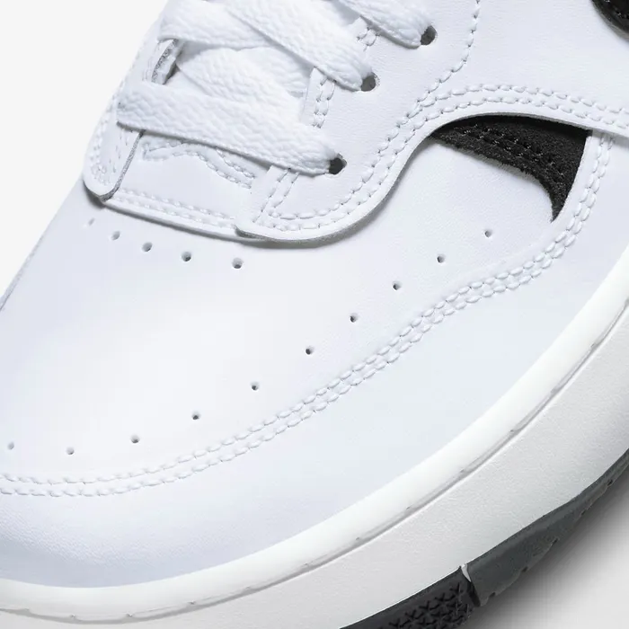 Nike Gamma Force Sneakers Dames