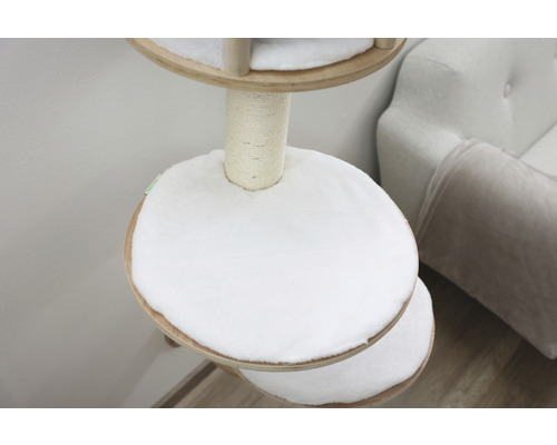 Kerbl kussenset voor krabpaal Dolomit, bestaande uit 2 ronde kussens en 1 wit hangmatkussen.