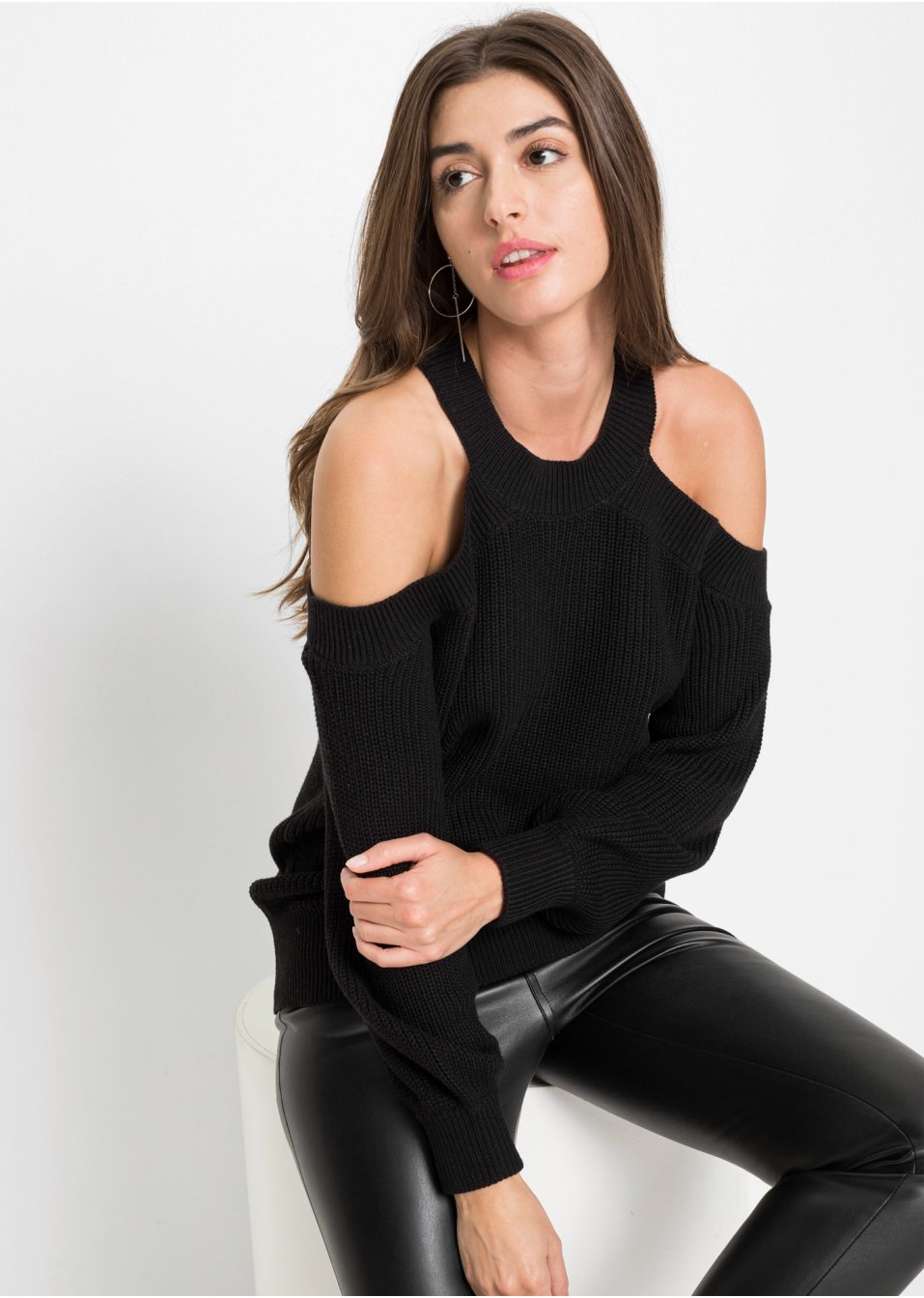 Cold shoulder trui