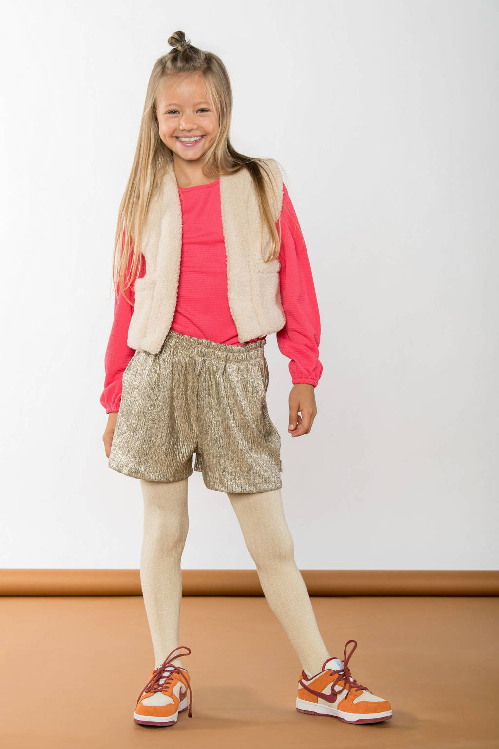 B.Nosy regular fit casual short Pippa goud