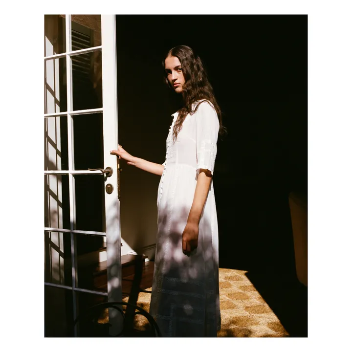 All That Remains Robe Quinn Brodée | Blanc