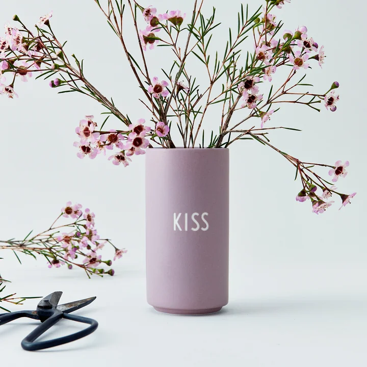 Design Letters - AJ Favourite Porzellan Vase Medium Love, beige