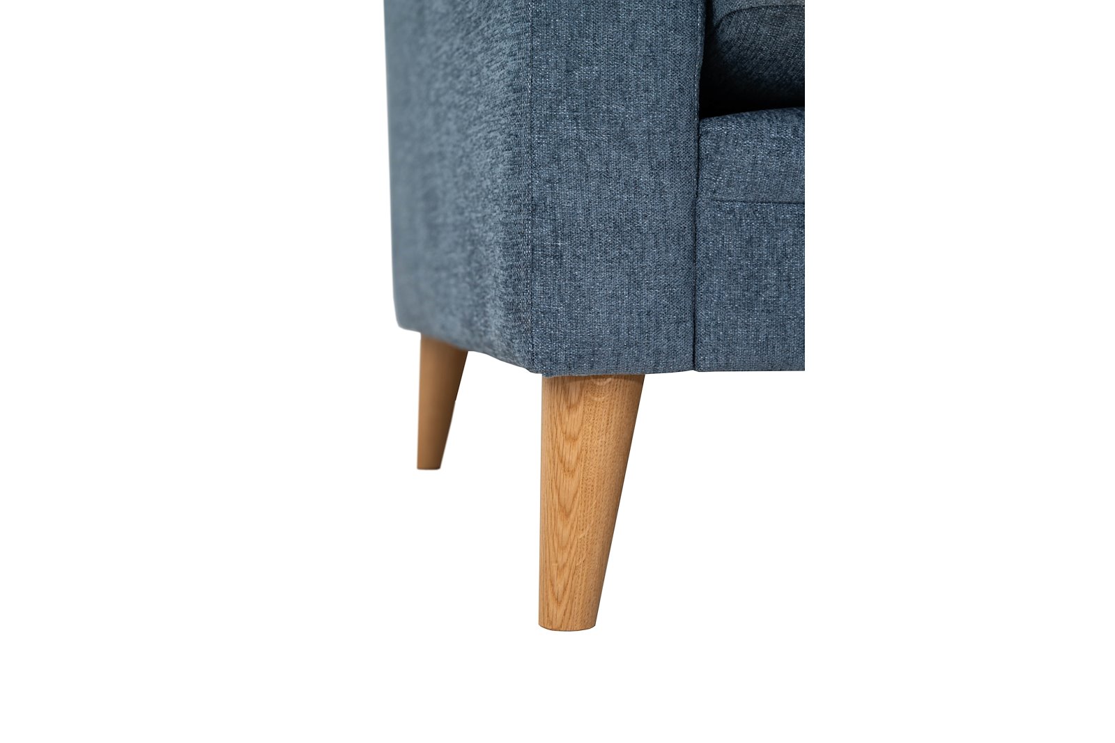 Eden hjørnesofa 32 hjørne i tekstil Thor 16/1 Light Blue med ben i eik natur 15137