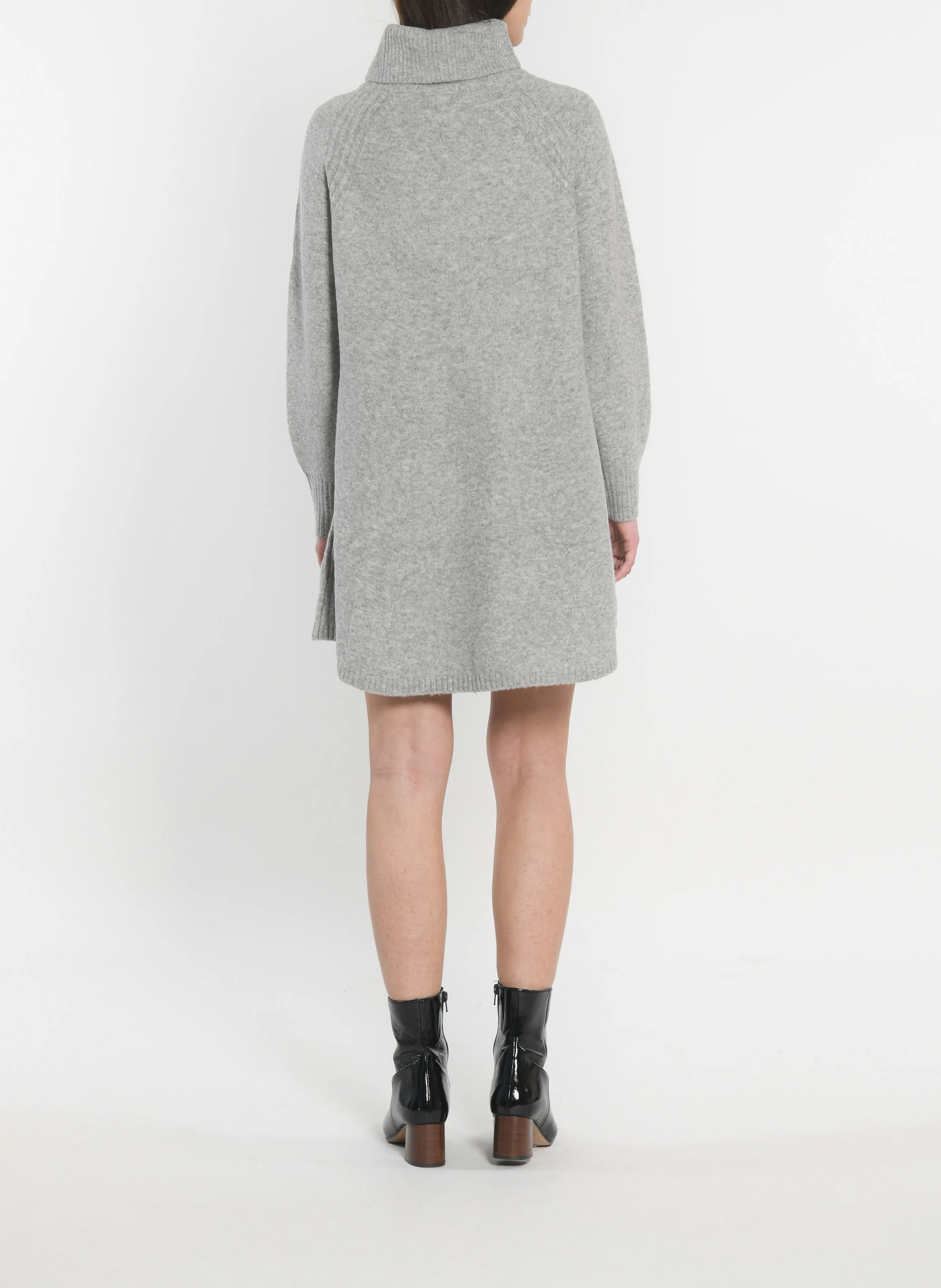 MANDY - Robe pull courte col roulé | Gris