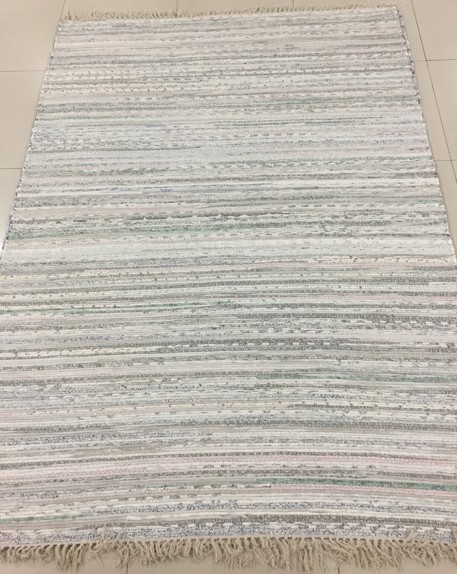Teppich 'Dasami', weißgrau, 200 x 140 cm & 240 x 170 cm von fischer's lagerhaus