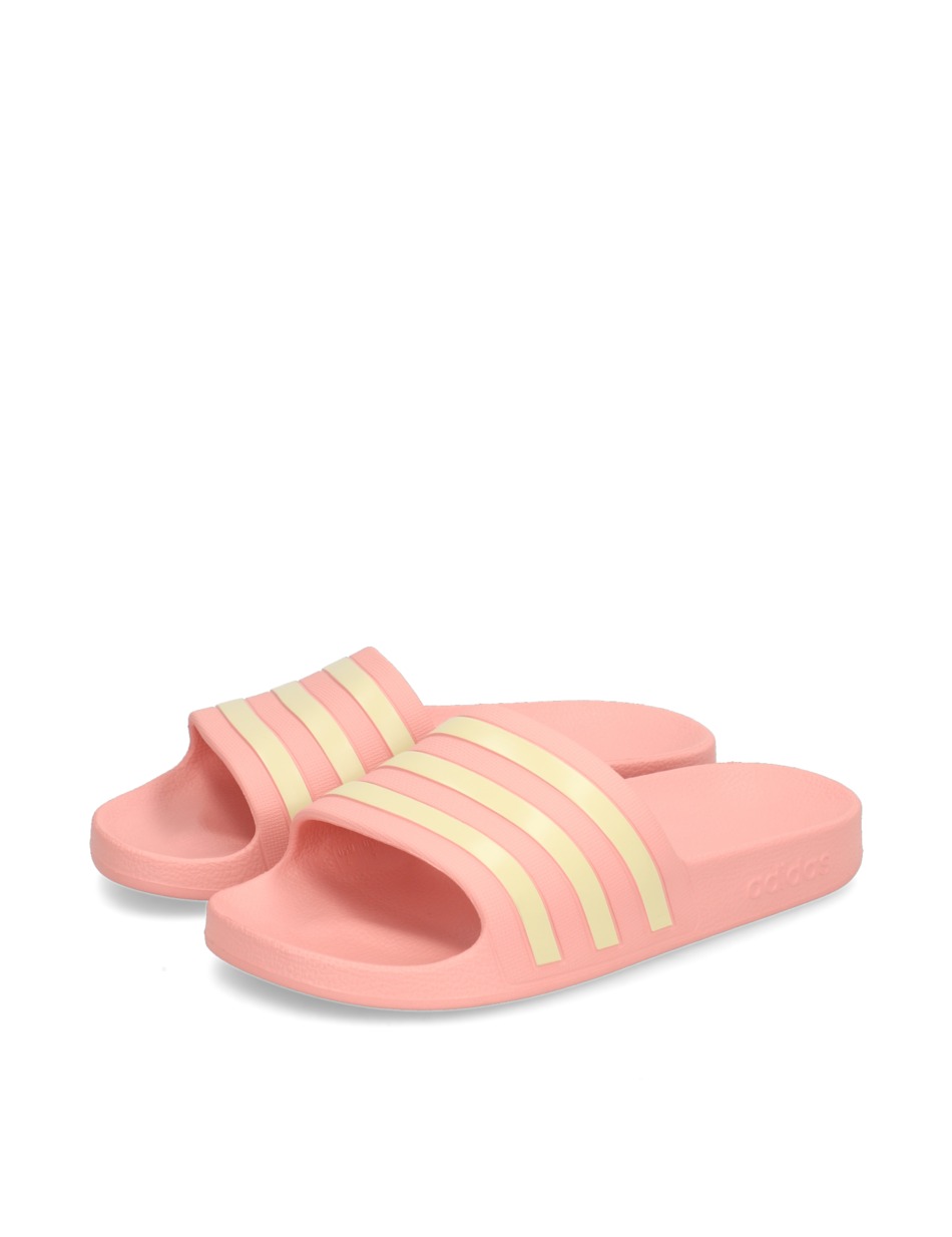 ADILETTE AQUA