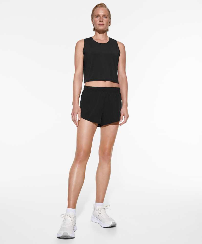 Top cropped sem mangas técnico microperfurado