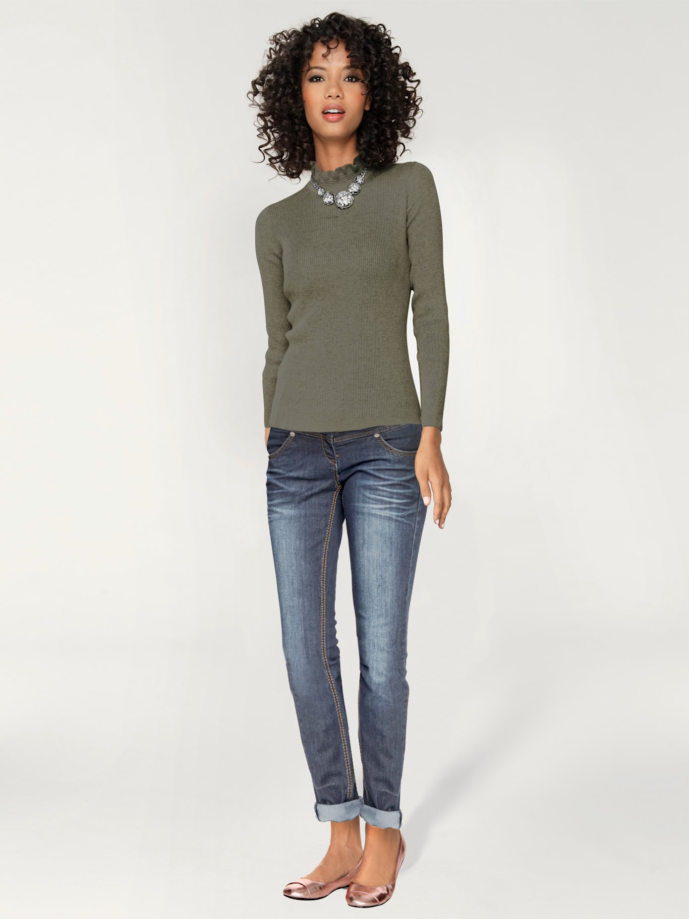 Pull col montant look tendance
