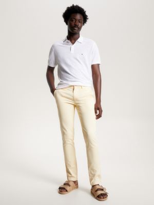 Polo de corte regular com gola exclusiva