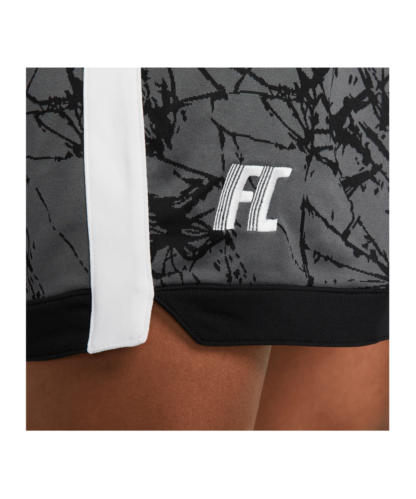 Nike F.C. 5inch Short Grau F068