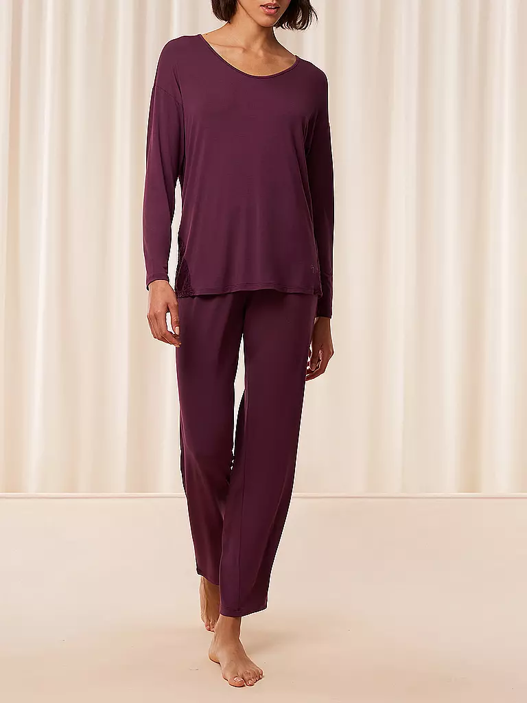 TRIUMPH Pyjama TIMELESS SENSUALITY dunkelrot