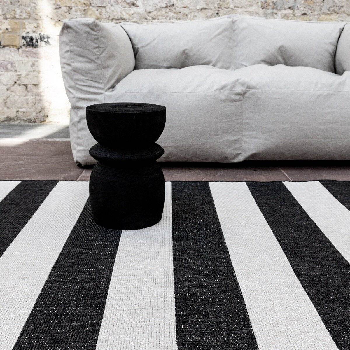 Eva Interior Buitenkleed Stripes zwart|wit dubbelzijdig - 240 x 340 cm