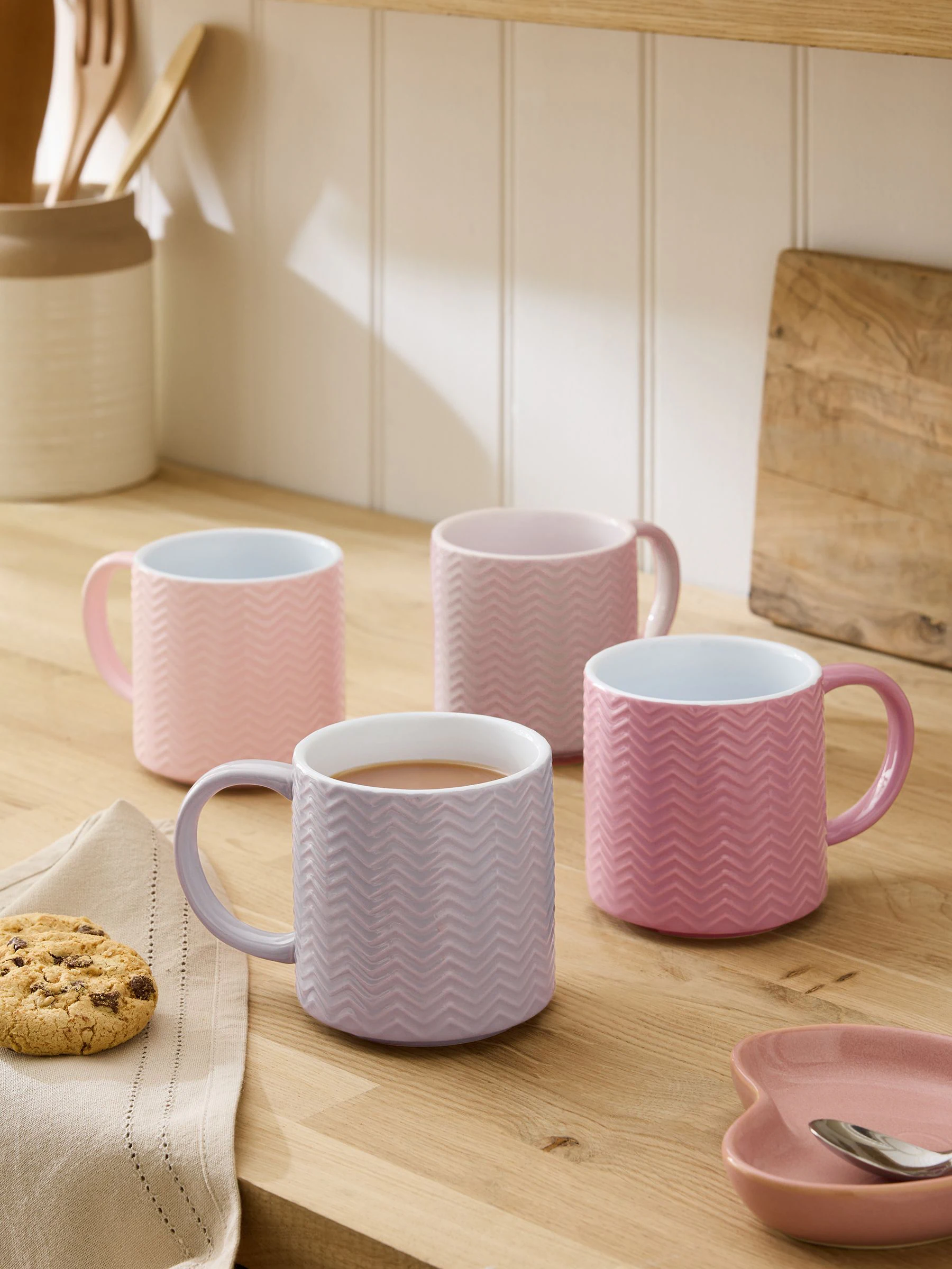 Set van 4 stapelmokken met textuur