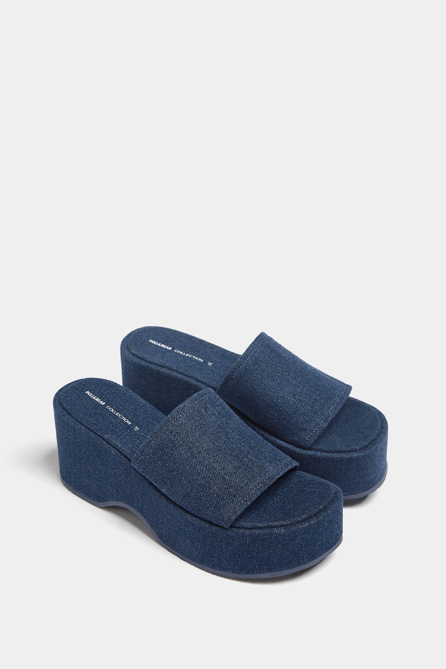 Sandália plataforma em jeans - azul marinho