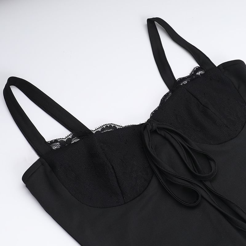 Caarnil - Spaghettibandjes V-hals jumpsuit met wijde pijpen