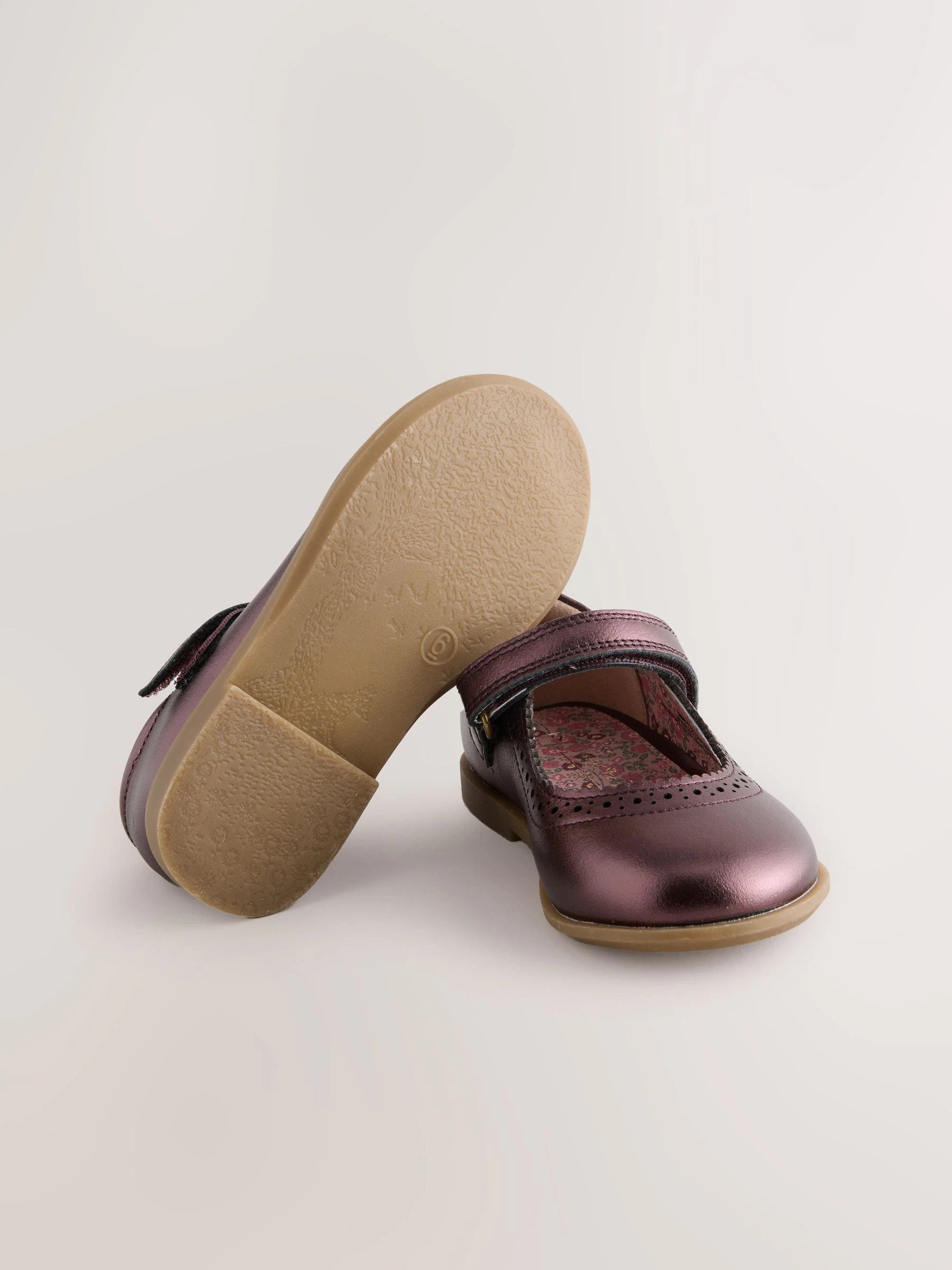 Bordeauxrood - Leren brogue schoenen met klittenbandsluiting