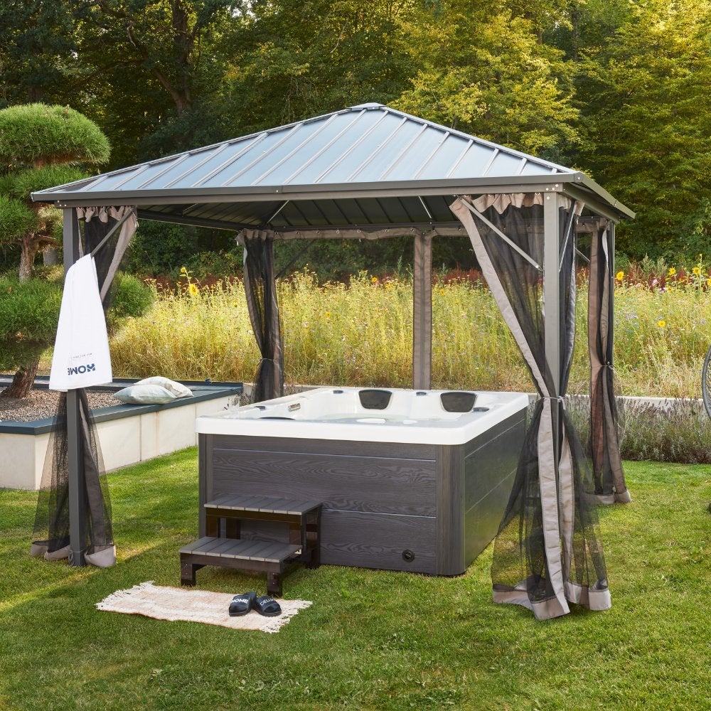 Home Deluxe - Buitenwhirlpool - Wit marmer met traptreden en thermische afdekking - Afmetingen 210 x 160 x 85 cm - Incl. verwarming, 27 massagestralen en 9 lampen | Buitenwhirlpool voor 3 personen