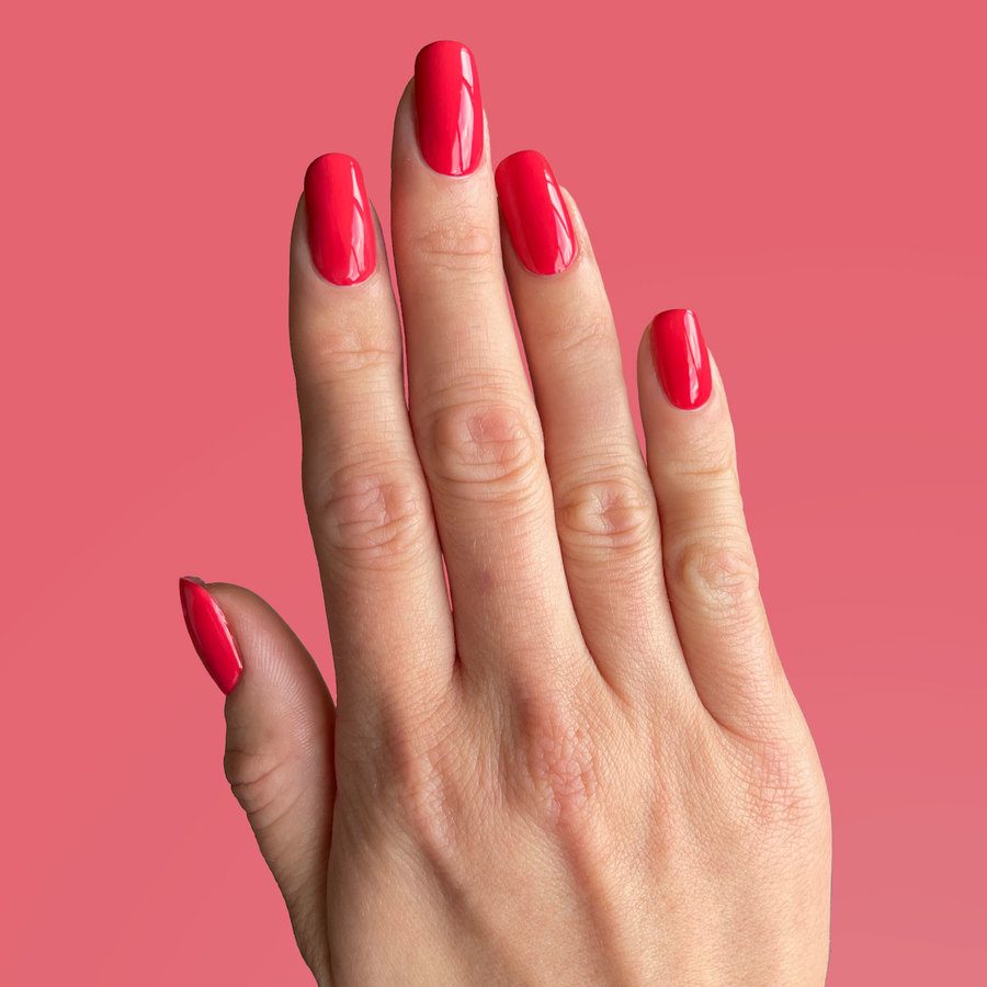 CND VINYLUX Long Wear Polish Lobster Roll #122 15ml