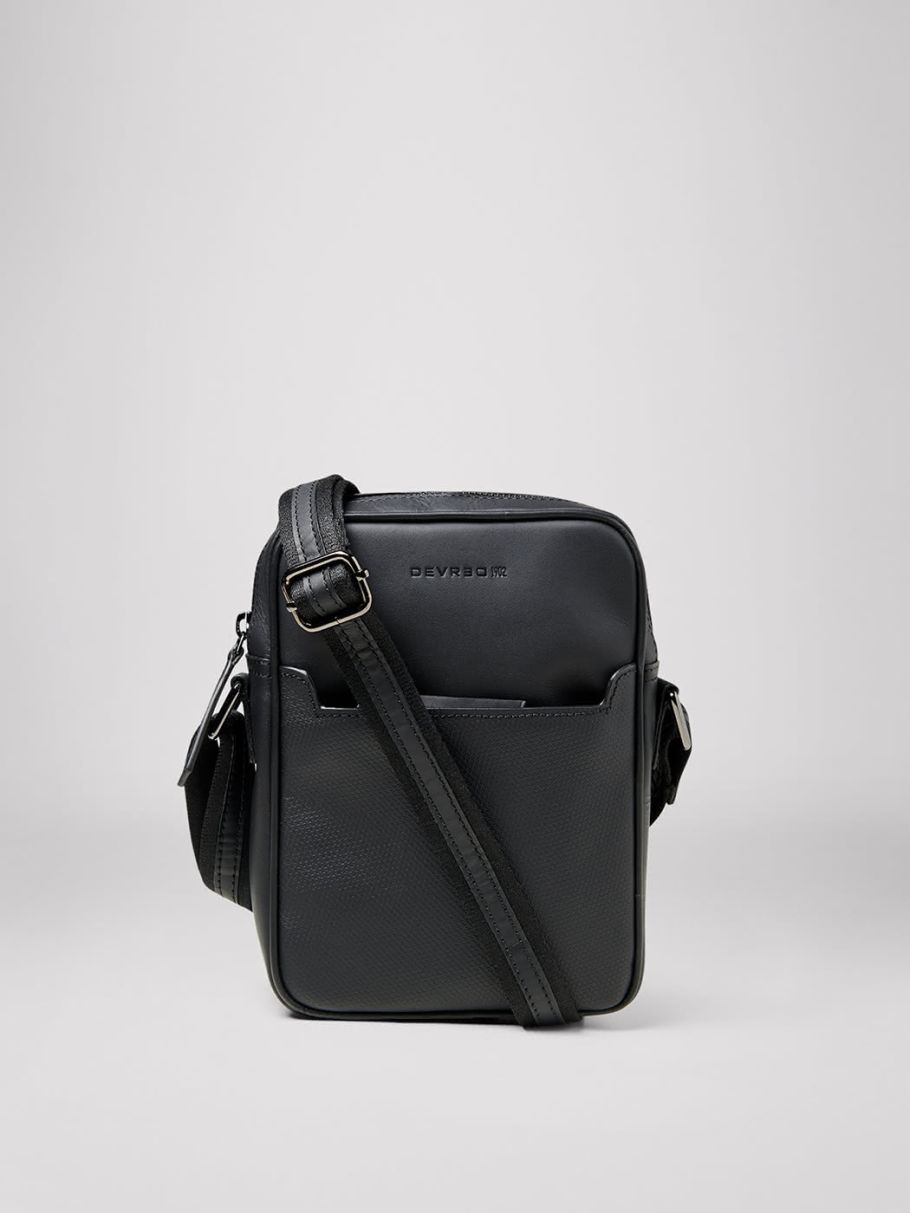 Petit sac bandoulière en cuir uni