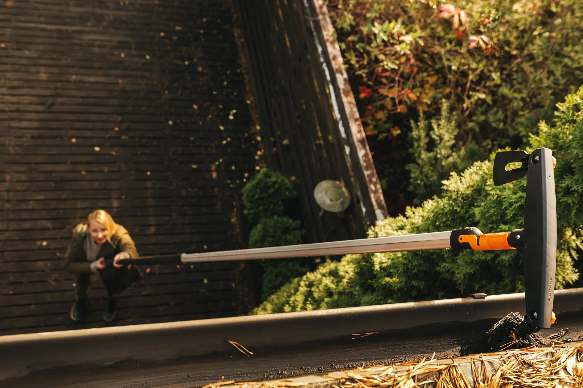 Fiskars Takrennerenser Quikfit Bredde 34 cm