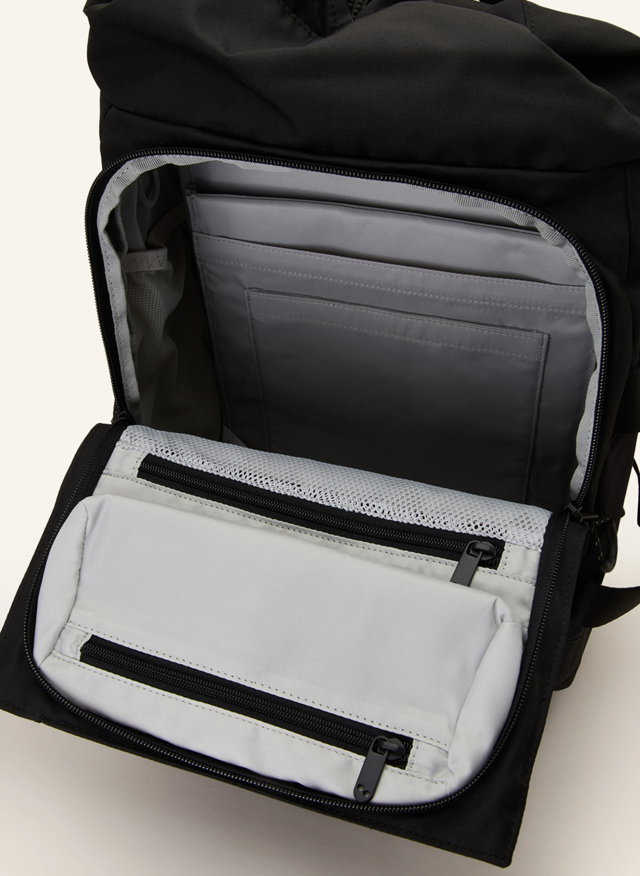 pinqponq Rucksack BLOK MEDIUM mit Laptop-Fach