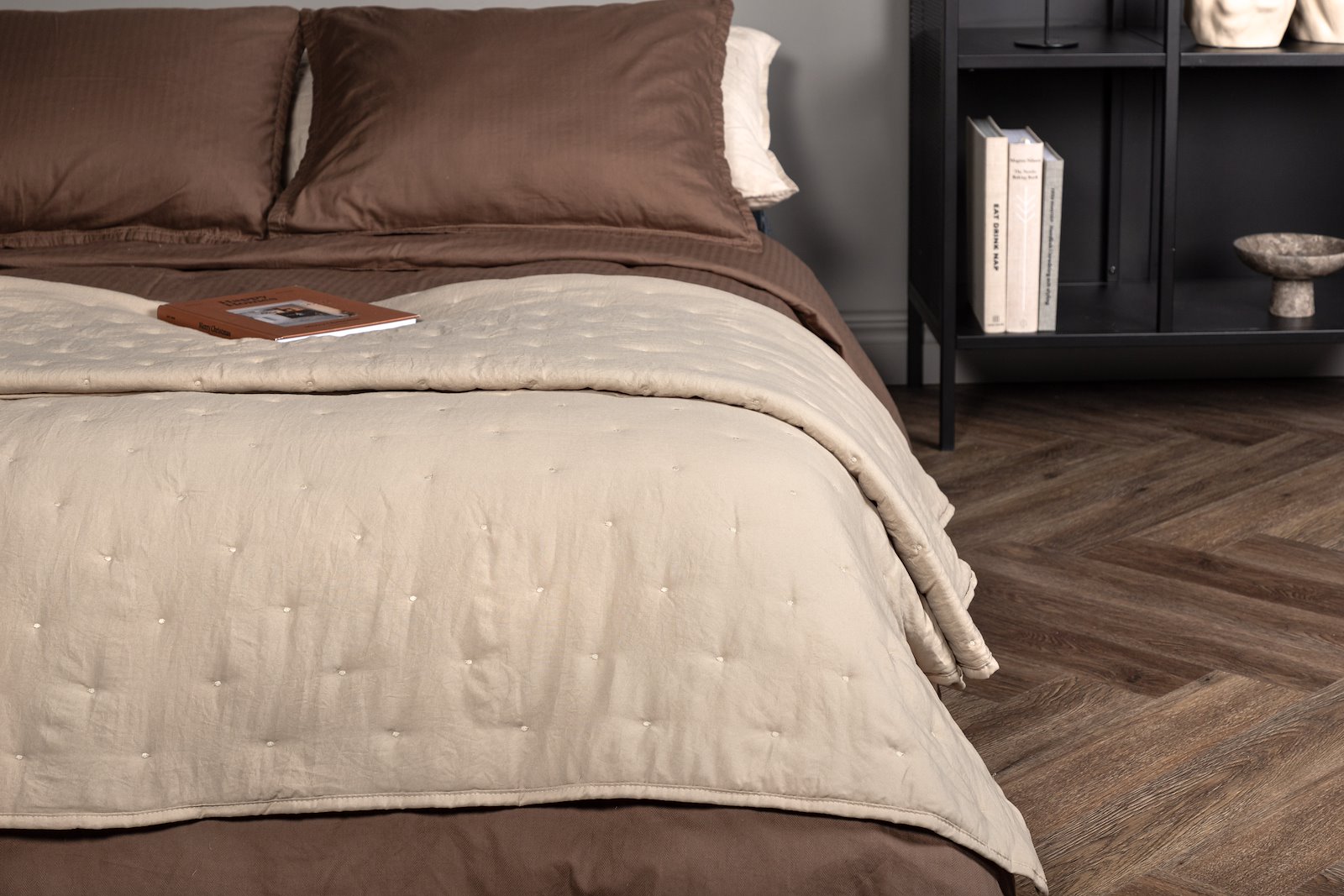 Sally sengeteppe 260x260cm, beige