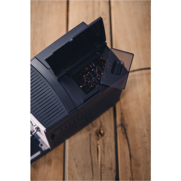 Nivona Kaffeevollautomat CafeRomatica NICR 560 // 1kg Nivona Kaffee gratis