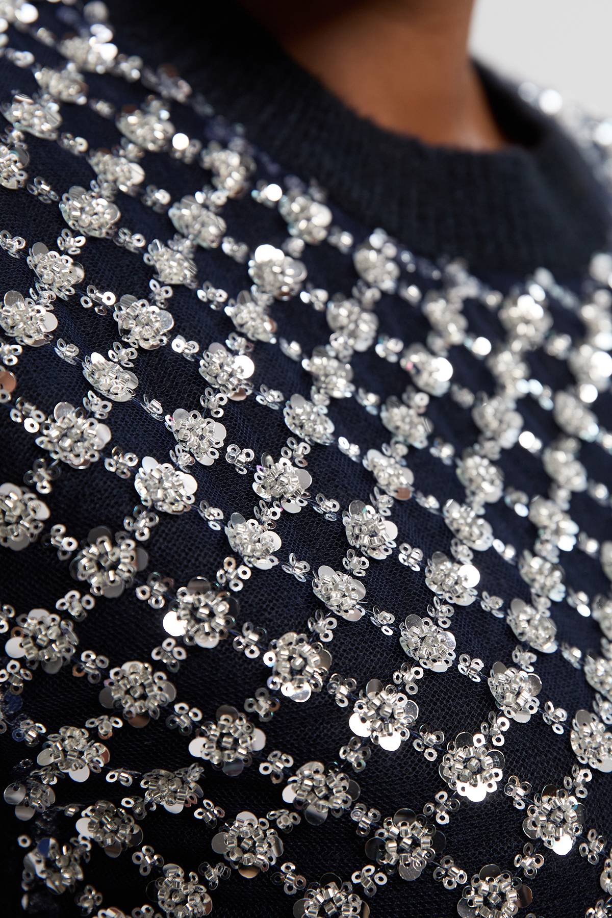 KarenMillen Débardeur en Maille Douillette Ornée de Paillettes Grande Taille