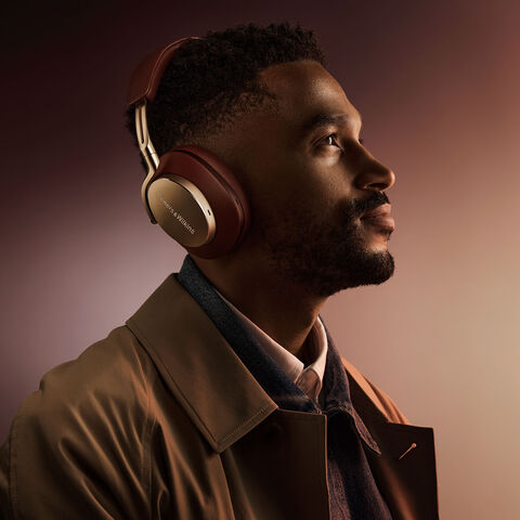 Bowers & Wilkins PX8 – draadloze over-ear koptelefoon met ANC Royal Burgundy
