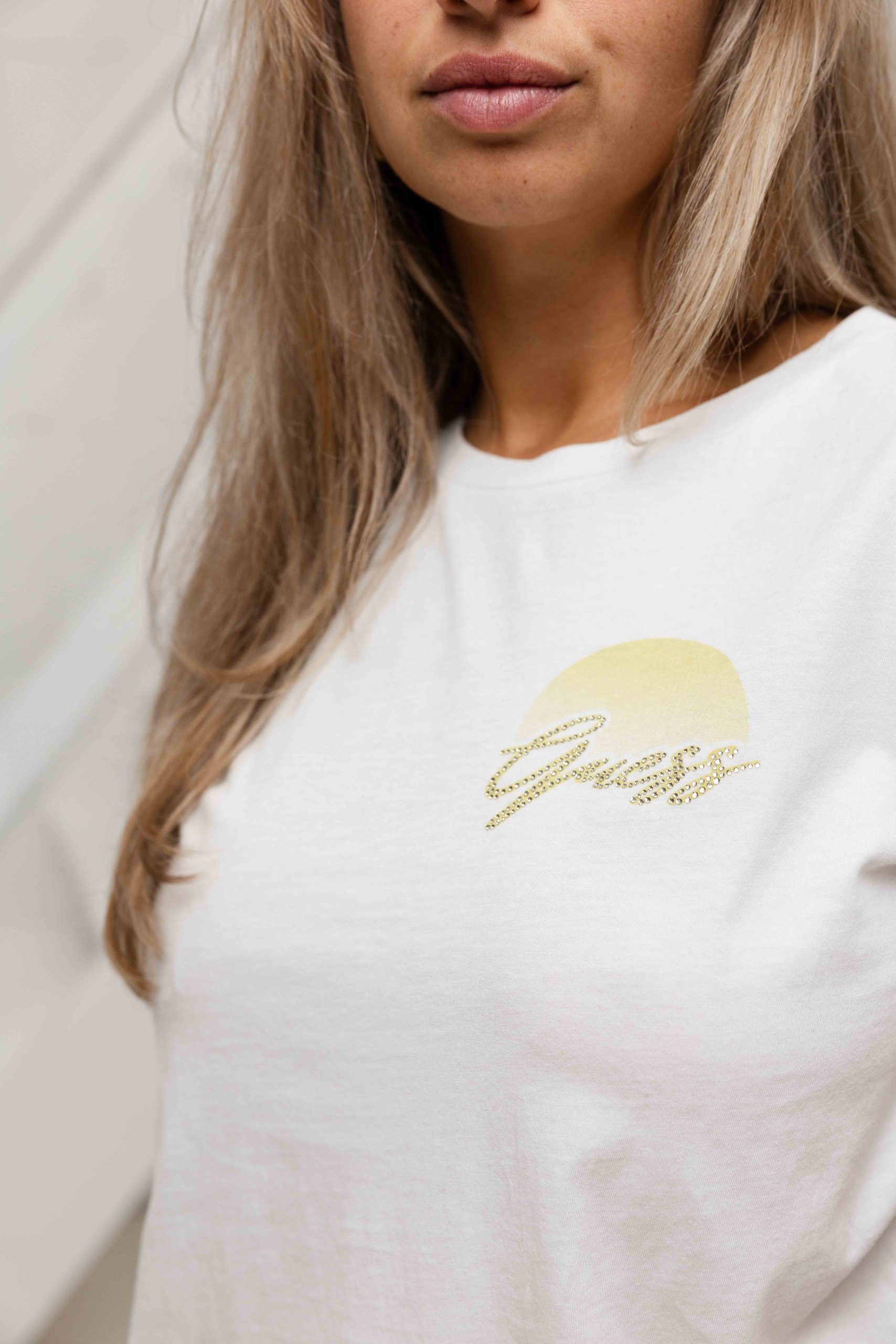 Guess Sunny Logo T-Shirt Dames Wit