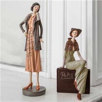 Statuette décorative femme assise