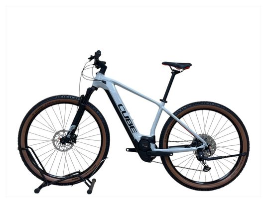 Produit reconditionné . Cube Reaction Hybrid Pro 625 SHIMANO DEORE 2022 . VTT électrique . Cube . très bon état