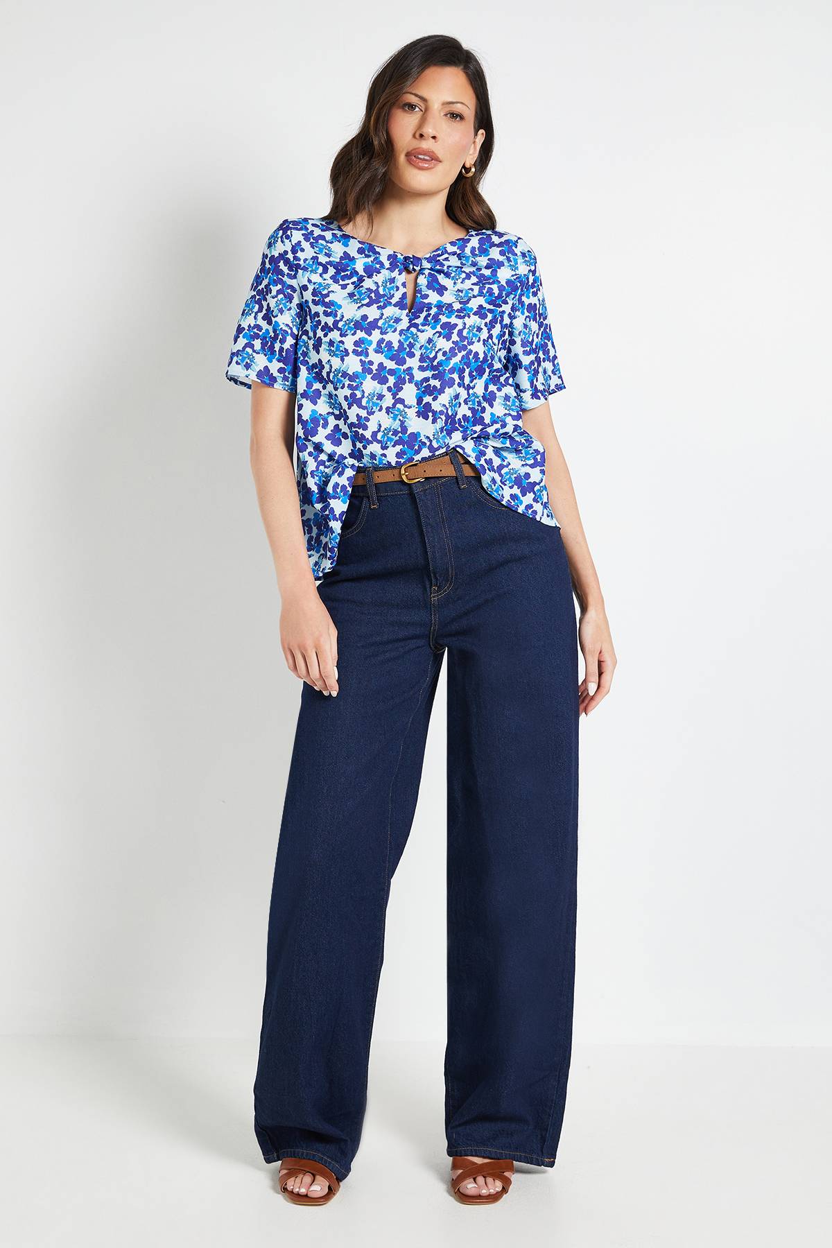 Wallis (q) Haut À Imprimé Floral Bleu Avec Détail Torsadé Wallis