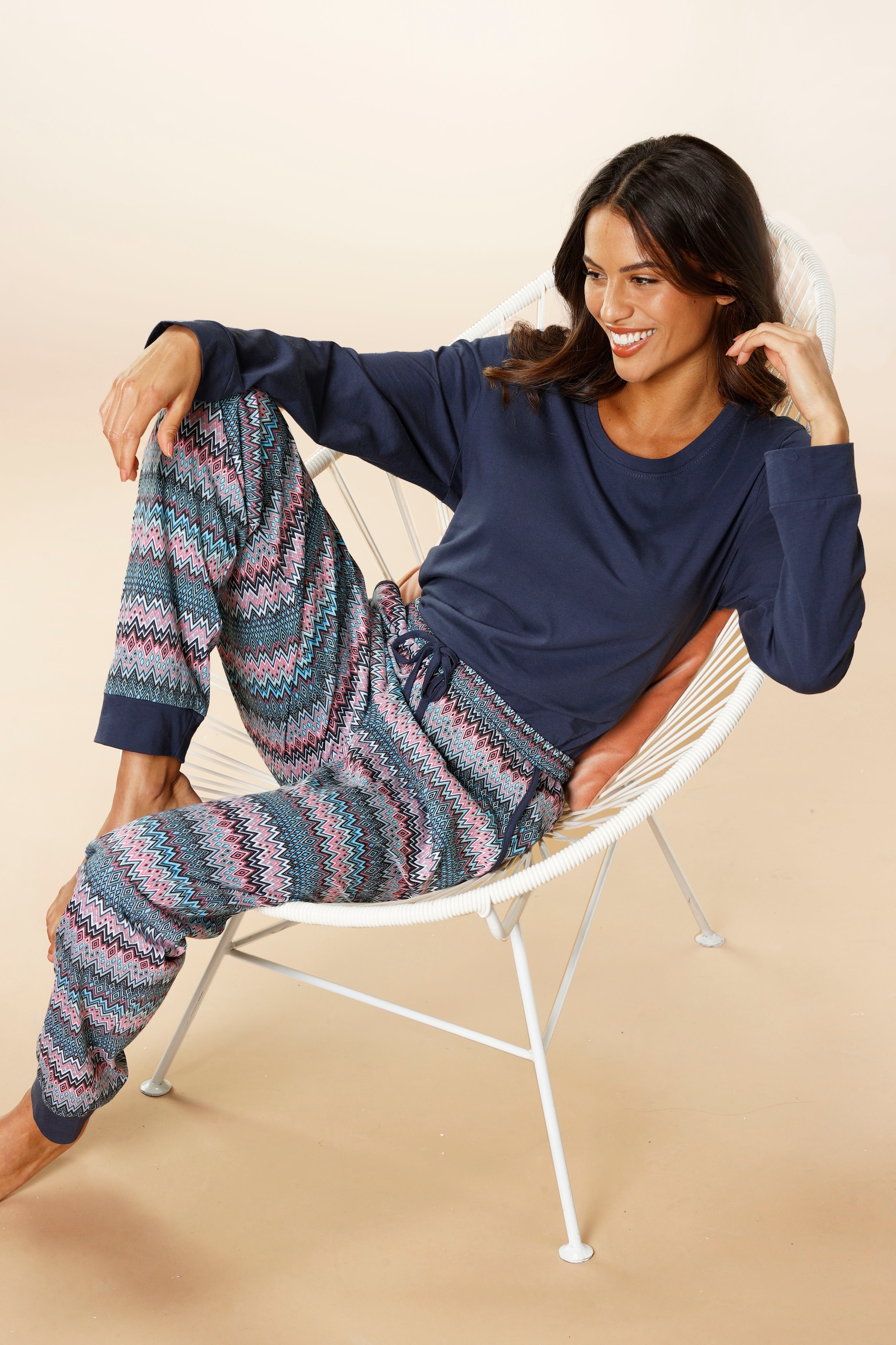 Vivance Dreams Pyjama 2 Stk. tlg., mit buntem  Zick-Zack-Muster