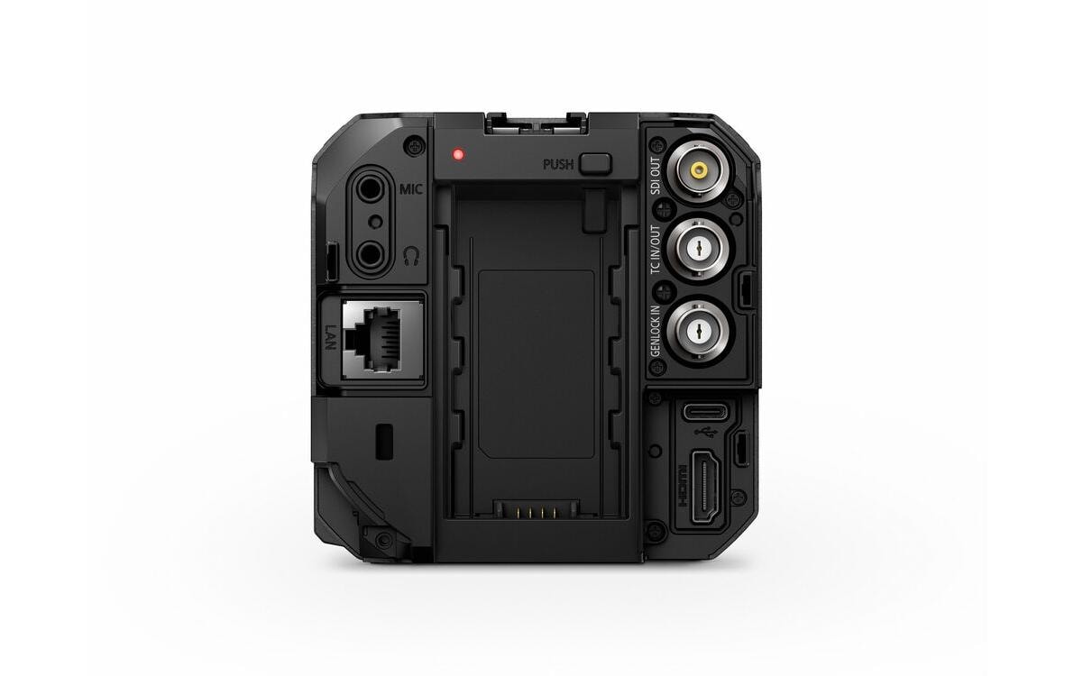 Videokamera DC-BS1HE<br>Spiegellose Kino- und Live-Vollformatkamera im Box-Style mit kompaktem Gehäuse sowie 10-Bit-Video mit 6K/24p bzw. 5.9K/30p und unbegrenzter Aufnahmezeit