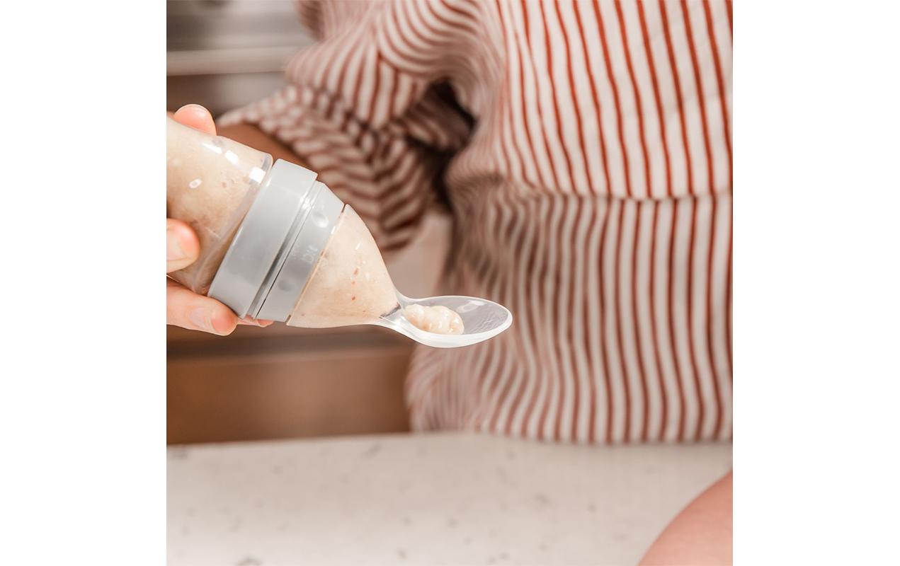 Nahrungsbehälter mit integriertem Löffel 120 mlSqueeze Fütter-Flasche mit Löffel