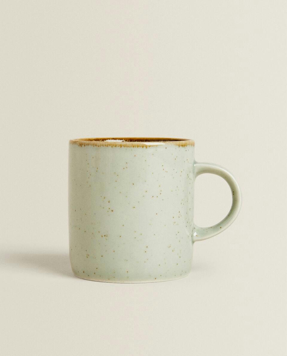 CANECA DE PORCELANA COM BORDA DE ACABAMENTO ANTIGO